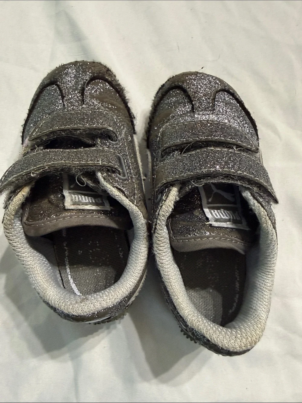 Puma Kids Glitter Velcro Sneakers in Silver and White
